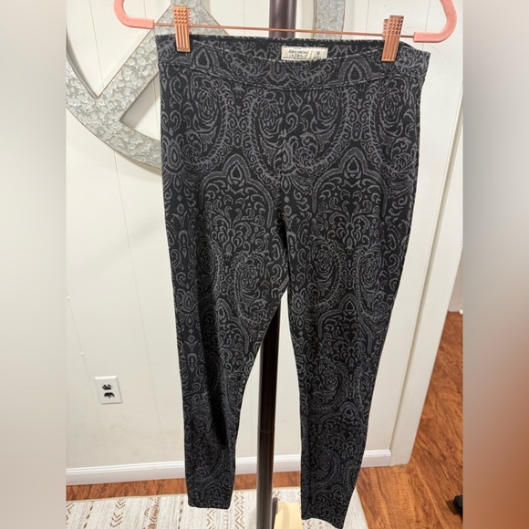 The A&F High Rise Legging Ladies Medium Taille Haute - Picture 1 of 2